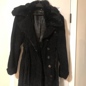 Ultra feminine trench